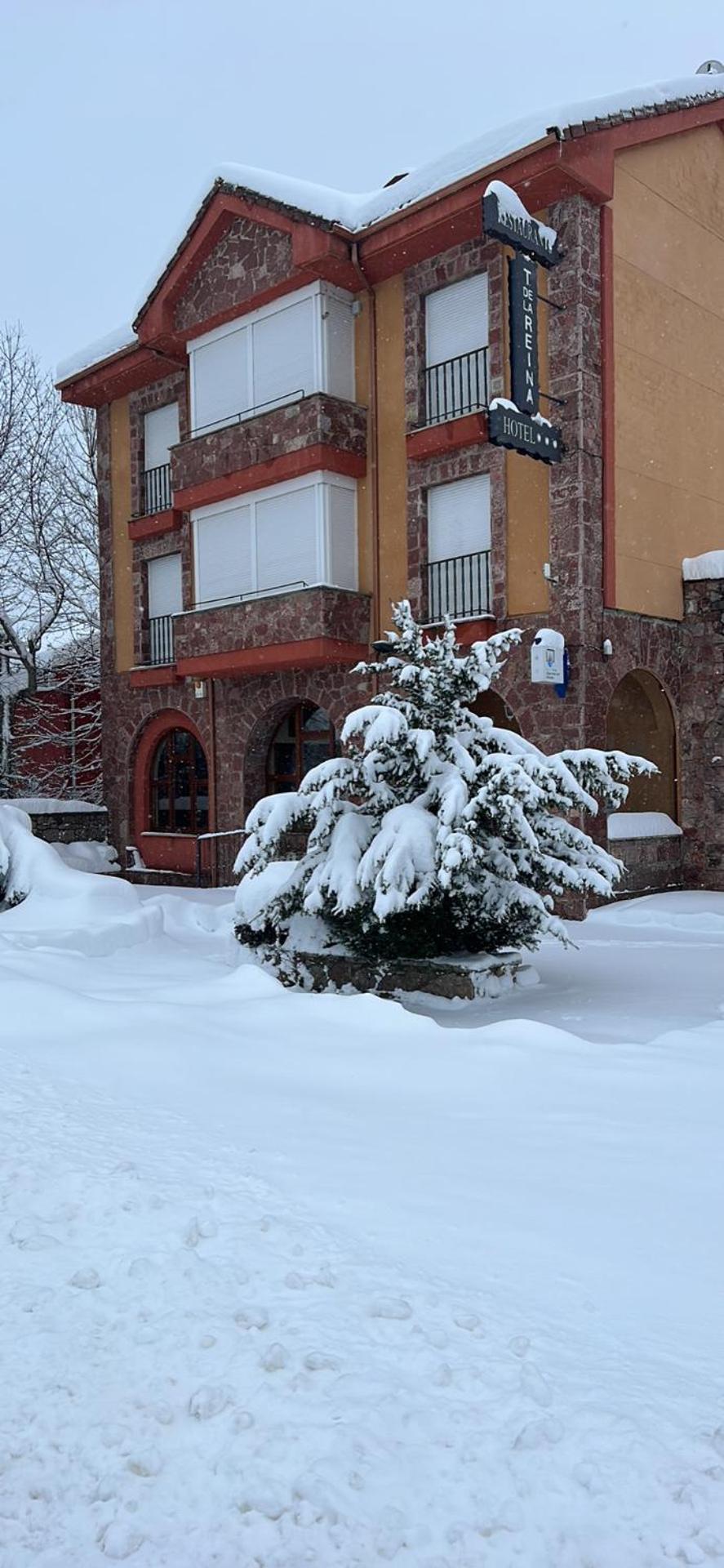 Hotel Tierra De La Reina Boca de Huérgano Exteriér fotografie