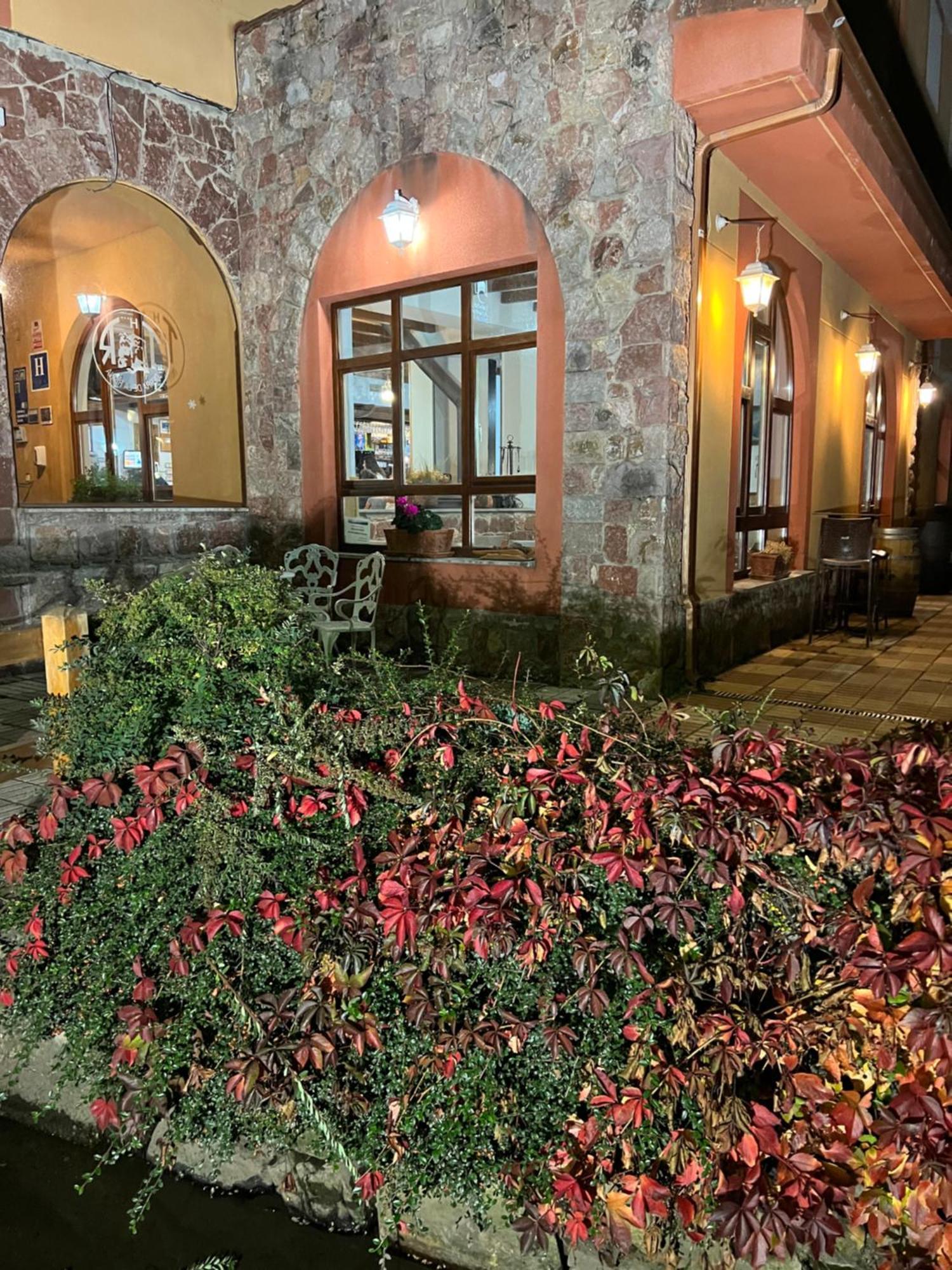Hotel Tierra De La Reina Boca de Huérgano Exteriér fotografie